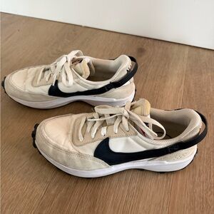 Nike Waffle Debut Sneaker Women's Black and White Sneakers